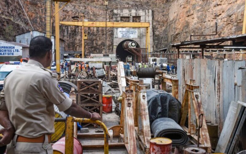 Telangana Tunnel Collapse: Hopes Dim for Eight Trapped Workers as Rescue Efforts Continue