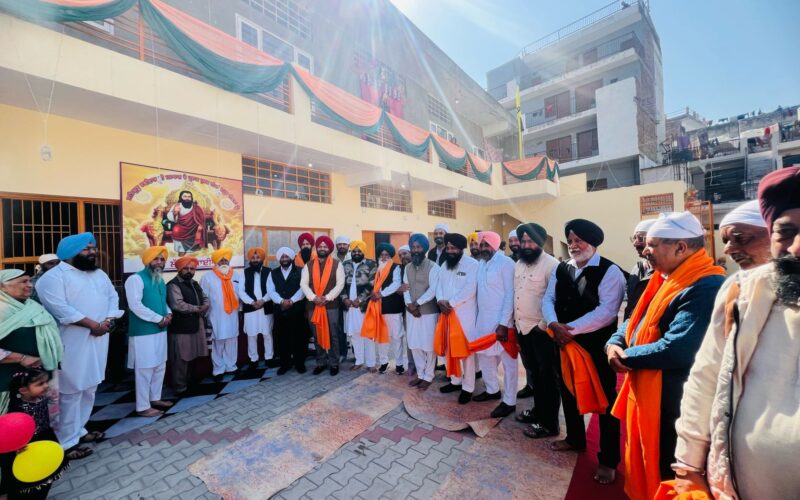 MLA Kulwant Singh Pays Obeisance at Gurdwaras on Guru Ravidas Ji’s Birth Anniversary, Extends Greetings to Sangat