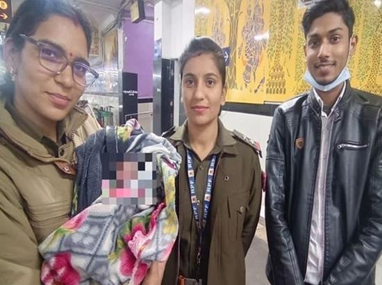 Delhi: Woman Gives Birth on Train, RPF Provides Lifesaving Assistance