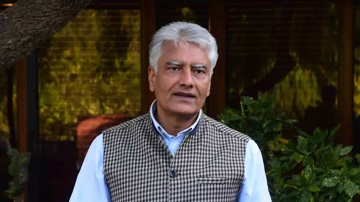 Sunil Jakhar Highlights Broken Seats on IndiGo Flight, Raises Safety Concerns