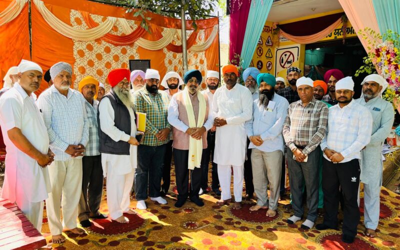 MLA Kuljit Singh Randhawa Attends Religious Ceremony at Union, Listens to Operators’ and Drivers’ Concerns