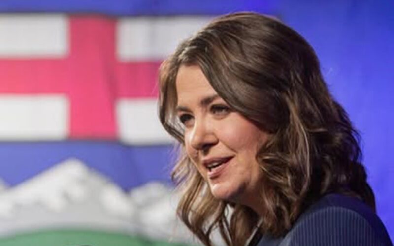 Premier Danielle Smith names cabinet ministers and members