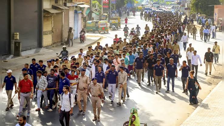 Over 1,000 Illegal Bangladeshi Immigrants Detained in Gujarat’s Major Crackdown