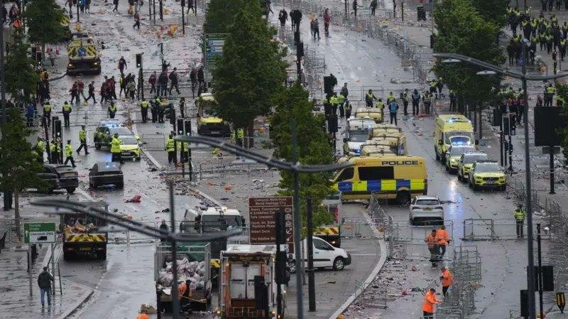 Chaos Erupts at Liverpool FC Parade as Car Strikes Crowd, Injuring Nearly 50