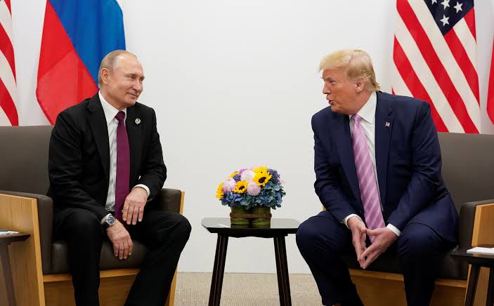 Trump Slams Putin as “Absolutely Crazy” Amid Intensified Russian Strikes on Ukraine