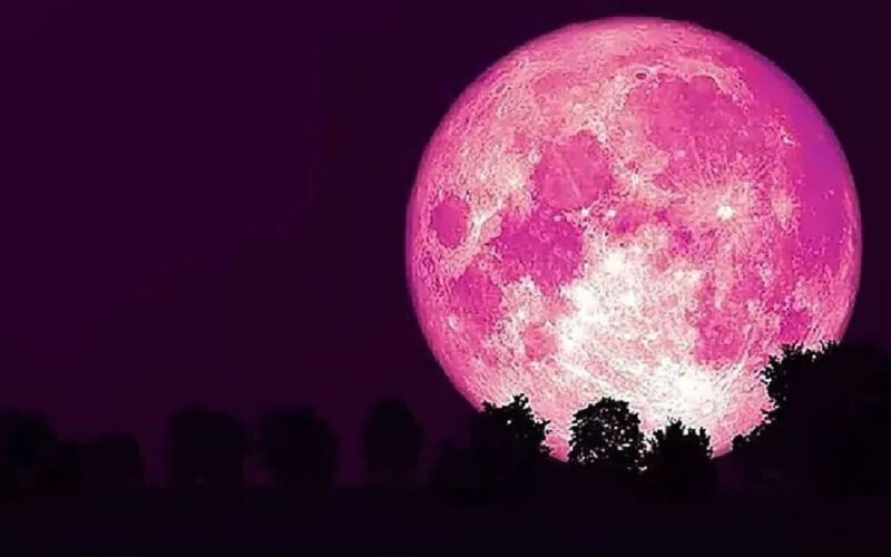 June’s Strawberry Moon rises last night, lower full moon since 2006
