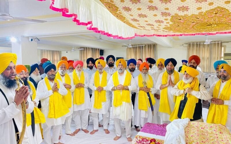 DSGMC Executive Board Re-elected Unopposed: A Testament to Unity and Seva