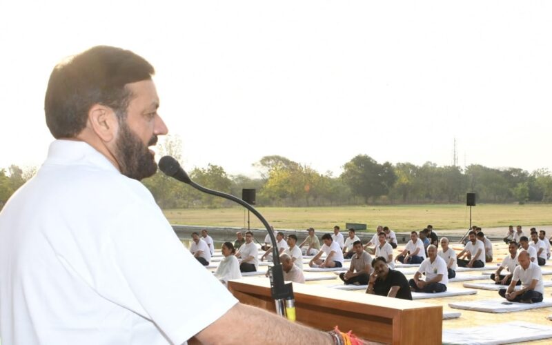 Yoga Training Camp Held at Haryana Assembly; CM Nayab Singh Saini Vows to Build a Yoga-Oriented and Drug-Free Haryana