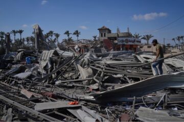 Israeli Airstrikes Kill Dozens in Gaza as Ceasefire Efforts Stall