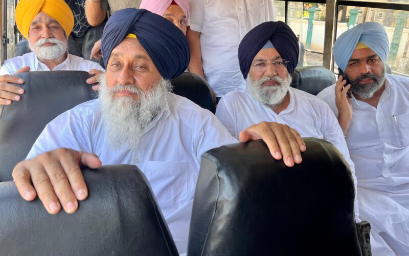 Shiromani Akali Dal Chief Sukhbir Singh Badal Detained En Route to Gurdwara Shri Amb Sahib in Mohali