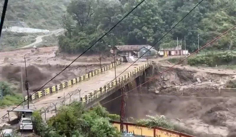 Cloudburst Havoc in Himachal: 5 Bridges Washed Away; 75 Dead Since June 20; Tragedy Strikes Jharkhand Coal Mine, 4 Killed