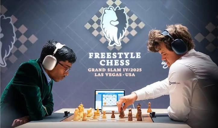 Praggnanandhaa Stuns Carlsen, Enters Freestyle Grand Slam Quarterfinals with Erigaisi
