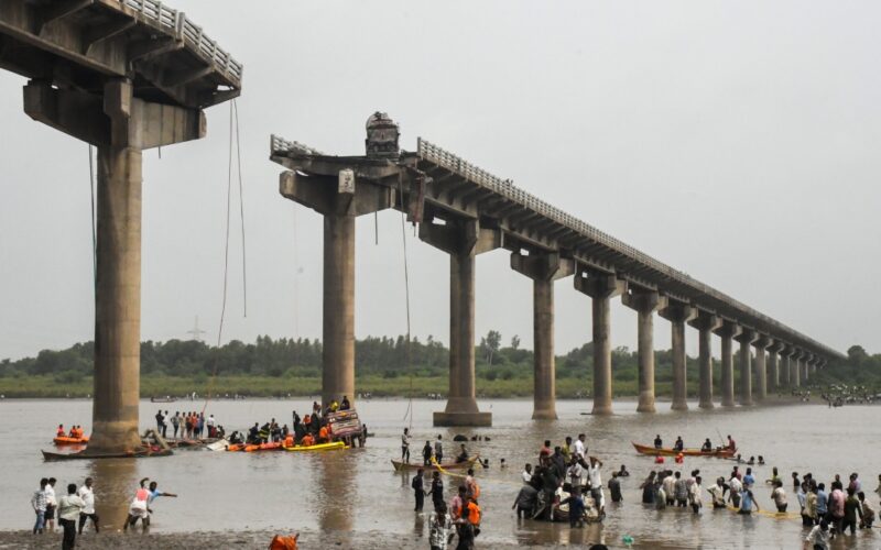 Vadodara Bridge Collapse: 9 Dead, 6 Injured in Tragic Incident; PM, Gujarat CM Announce Compensation