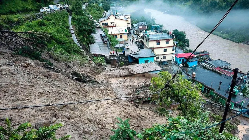 Fresh Spell of Heavy Rain Likely in Himachal From Monday; IMD Warns of Landslides and Flash Flood Risks