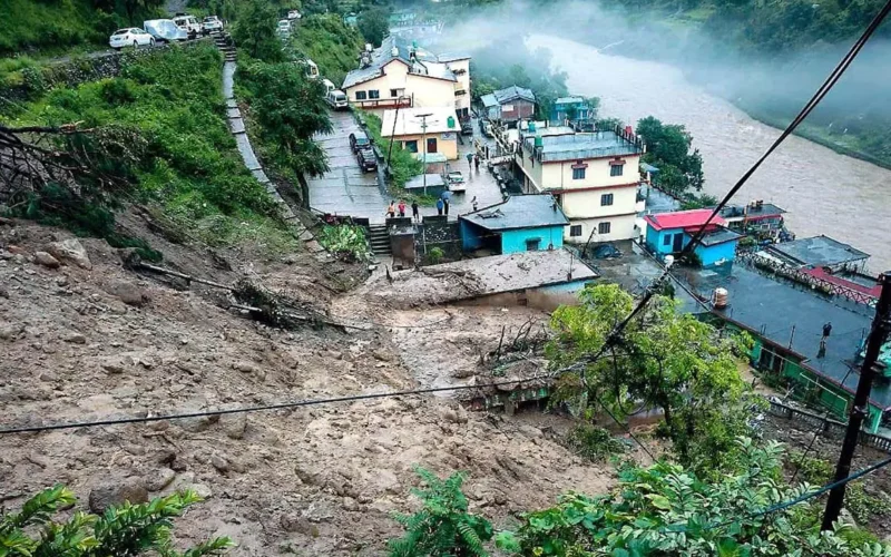 Cloudburst Wreaks Havoc in Chamoli, Families Trapped in Debris