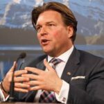 Former Alberta Deputy Premier Leads ‘Forever Canadian’ Petition Against Separatist Push