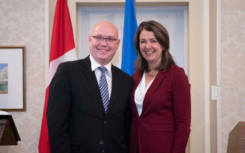 Alberta Renews Commitment to Youth in Care with Duke and Duchess of Cambridge Scholarship