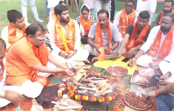 India-Pakistan Asia Cup Clash Sparks Protests; Prayers Held for Team India’s Victory