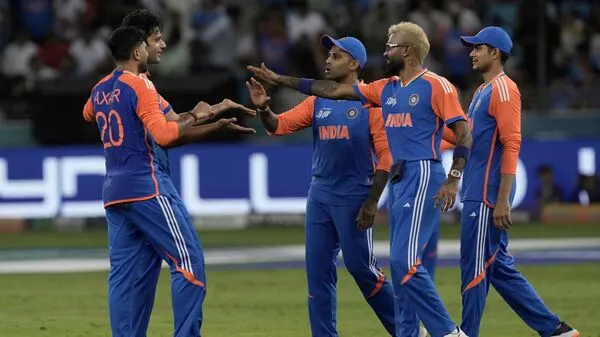 Axar Patel’s Injury Raises Doubts for India Ahead of Crucial Pakistan Clash in Asia Cup