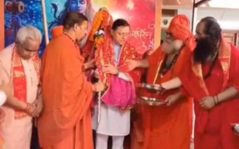 CM Pushkar Singh Dhami Flags Off Traditional Chhari Yatra from Haridwar’s Maya Devi Temple