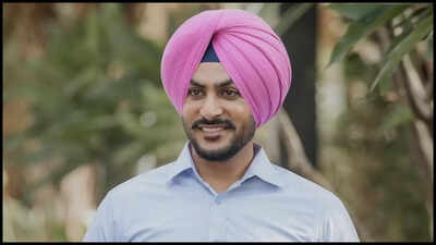 Punjabi Singer Rajvir Jawanda’s Health Remains Critical as He Spends Eighth Day on Ventilator