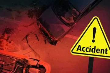 Speeding Car Crashes Into Truck on Jammu-Srinagar Highway, Fatal Mishap Leaves Three Dead