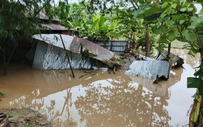 Landslide Tragedy in Darjeeling Claims 24 Lives, Rescue Efforts Hindered by Rain