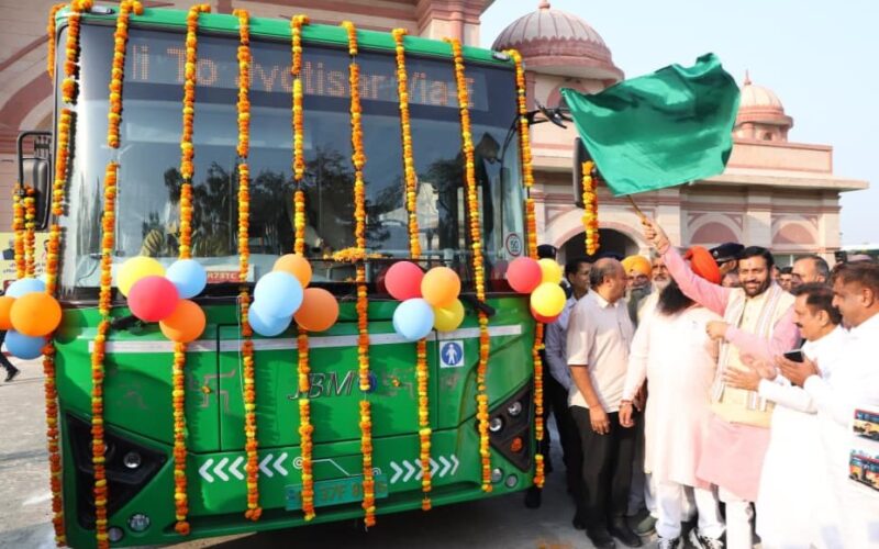 CM Nayab Singh Saini Launches Electric Bus Service in Kurukshetra, Announces Free Travel Till Diwali