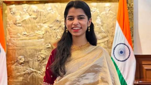 Folk Singer Maithili Thakur Joins BJP Ahead of Bihar Assembly Elections