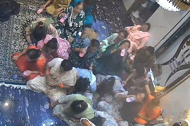 25 Transgender Individuals Hospitalised After Allegedly Consuming Poison in Madhya Pradesh