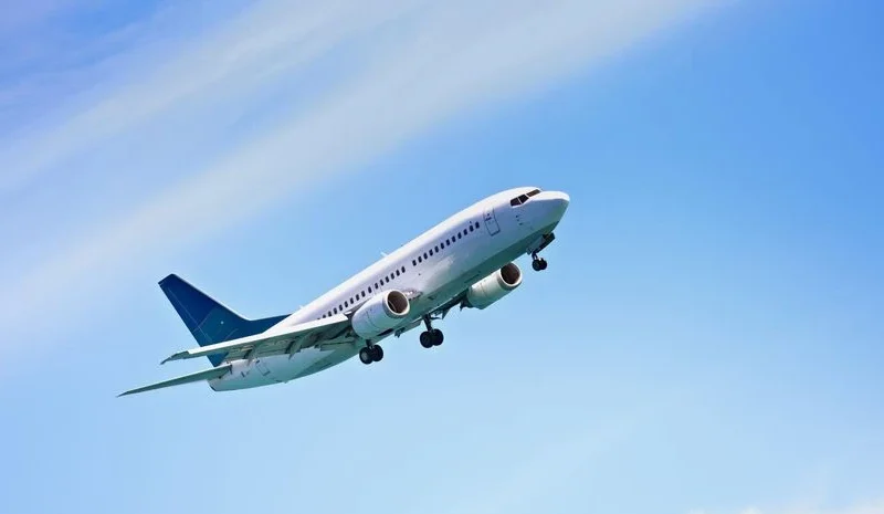 US shutdown deepens, flight delays mount as air traffic controllers skip work