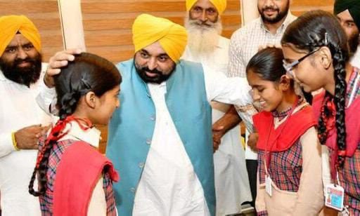Women’s health is Mann Government’s priority! More than 13 lakh women of Punjab are receiving free sanitary pads every month through ‘Navi Disha’