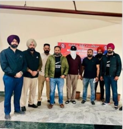 Batala SDM Arrested for Bribery; Vigilance Bureau Recovers ₹13.5 Lakh in Late-Night Raid