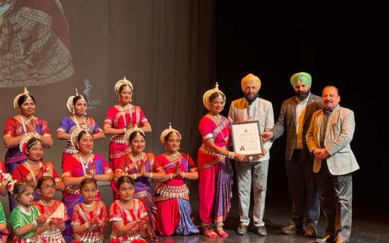 “Tarang” Brings 31 Performers and Odissi Tradition to Life in Calgary