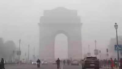 Thick Smog Returns to Delhi — Air Quality Deteriorates to ‘Very Poor’ as Stubble Burning Intensifies
