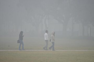 Thick smog engulfs Delhi as air quality turns ‘severe’, AQI soared to 413