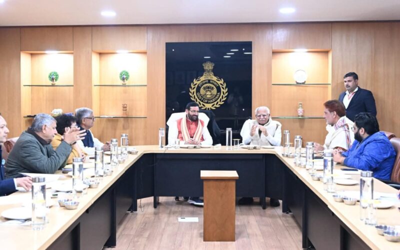 Haryana CM Nayab Singh Saini Meets State MPs to Review Ongoing Development Projects
