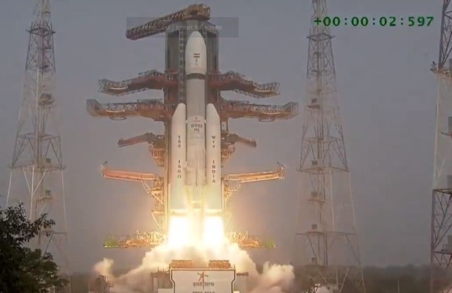 India’s LVM3 Rocket Delivers Record-Breaking Commercial Satellite to Orbit