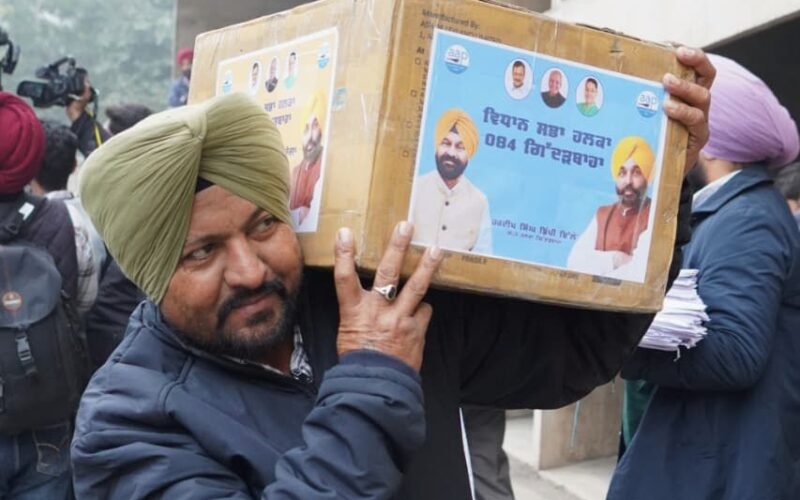AAP MLAs Carry MGNREGA Workers’ Letters to Punjab Assembly, Seek Centre’s Intervention