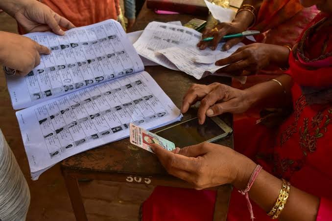 EC Revises Schedule for Special Voter Roll Revision in Uttar Pradesh, Draft List on January 6