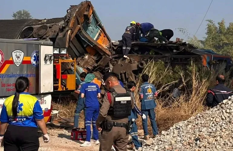 Over 20 killed, several injured as crane collapse derails train in Thailand