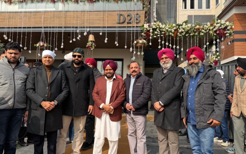 House Warming Ceremony of Renowned Punjabi Artist Karamjit Anmol Held in Mohali