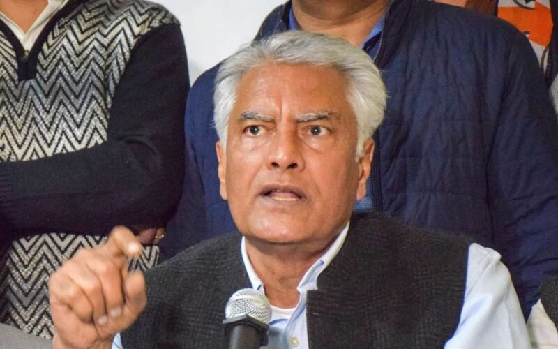 Punjab BJP Chief Sunil Jakhar Discharged After Medical Tests at Mohali Hospital