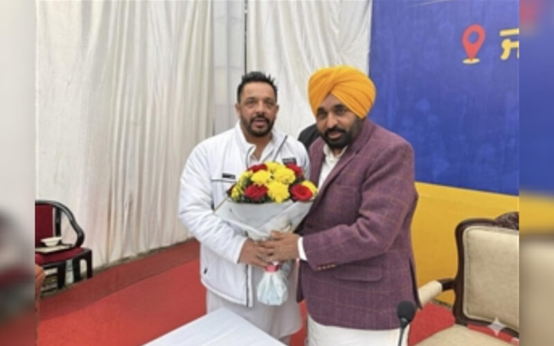 AAP leader Lucky Oberoi shot dead in Jalandhar; Sukhbir Badal questions AAP’s ‘zero fear’ governance model