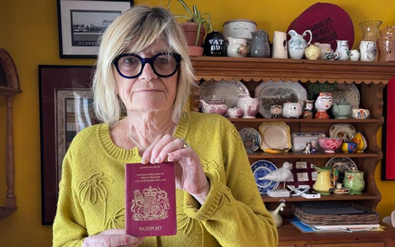 New U.K. Passport Rule Leaves Dual Canadian-British Citizens Racing to Update Documents