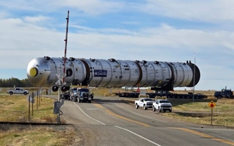 Super-heavy loads affect travel in Edmonton region