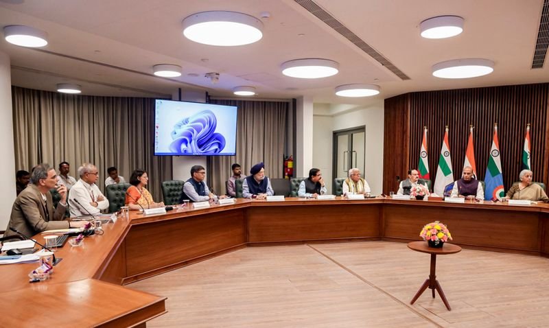 Rajnath Singh Chairs First IGoM Meeting on West Asia Crisis; Calls for Swift Decisions and Long-Term Readiness