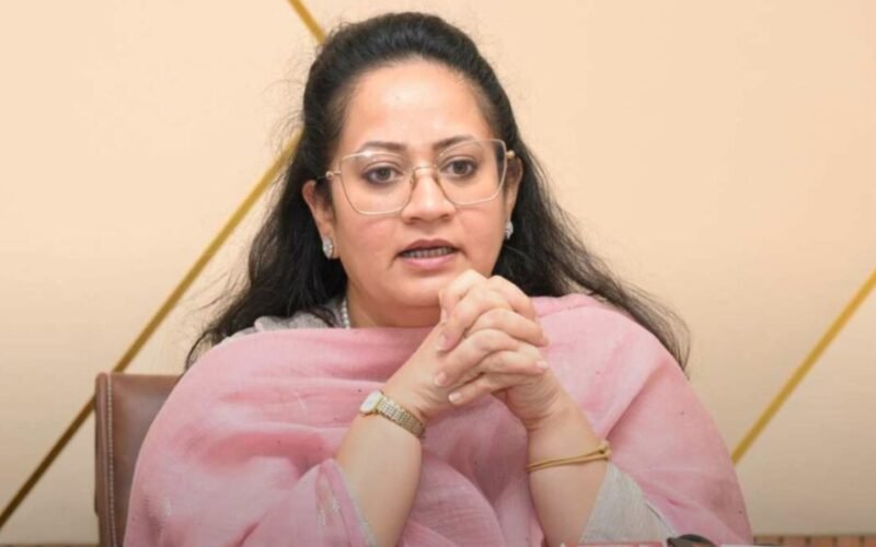 Health Minister Aarti Singh Rao announces ₹20 lakh development grant for Khatiwas and Kheri villages