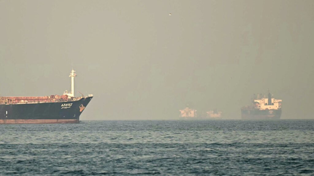 Oil plunges 13% as Iran reopens Strait of Hormuz during Lebanon ceasefire