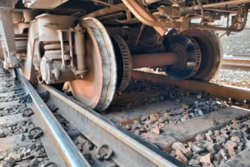 Mumbai-Solapur Vande Bharat Express Coach Derails Near Pune Station
